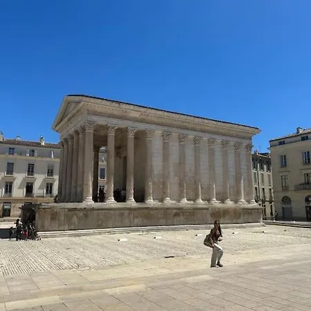 Le Petit Musée à 2 Pas Des Arènes