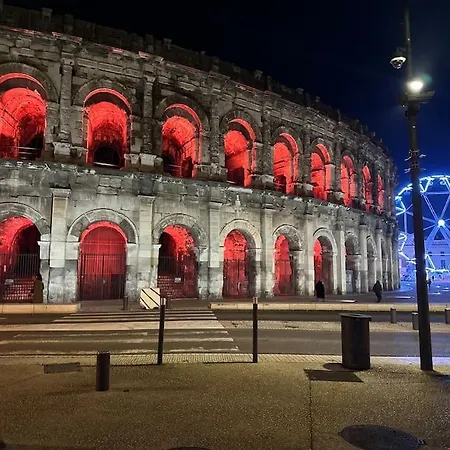 Le Petit Musée à 2 Pas Des Arènes Appartamento